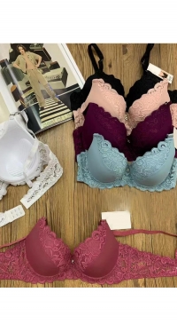 B cup lace bra