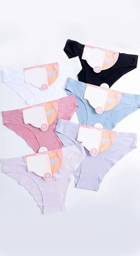 Seamless panties
