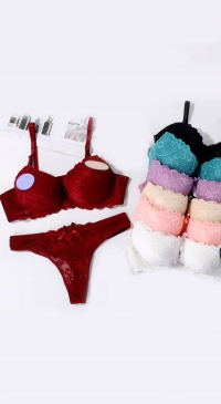 Soutien gorge push up bonnet B + String