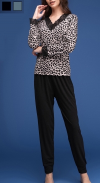 V-neck leopard pajamas with modal touch fleece lace