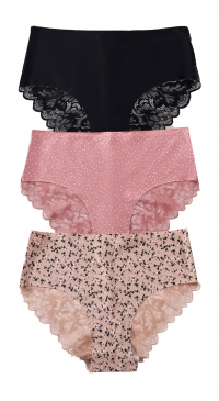 Seamless briefs with lace