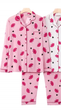Spring printed pajamas