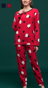 Fleece pajamas printed with polka dots and polar bears