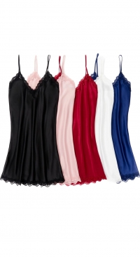 Plain satin nightie with lace