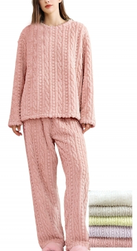 Comfortable fleece pyjamas in small and large sizes (S/M and L/XL)