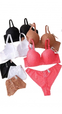 Lace push-up bra, D cup, with Brazilian cut