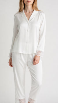 Satin pyjama sets (shirt and trousers) with lace – Available in sizes M, L, XL and XXL – WHITE